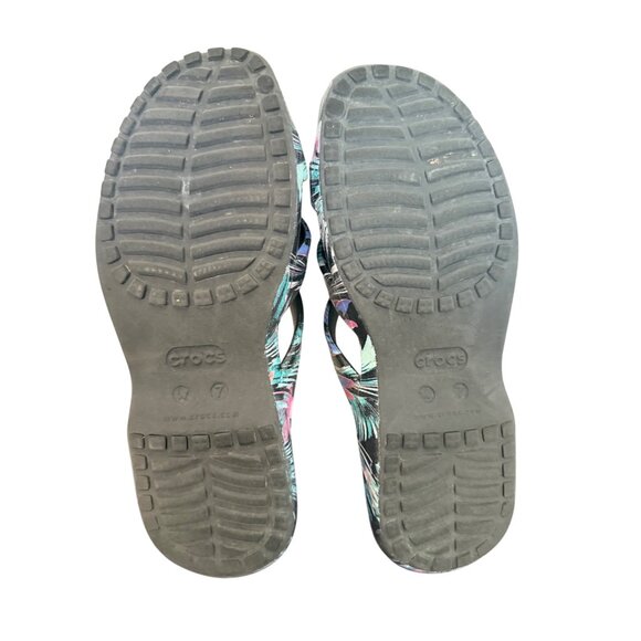 Crocs Womens Dark Floral Pattern Multicolor Slide Sandals Size 7 - Picture 8 of 9